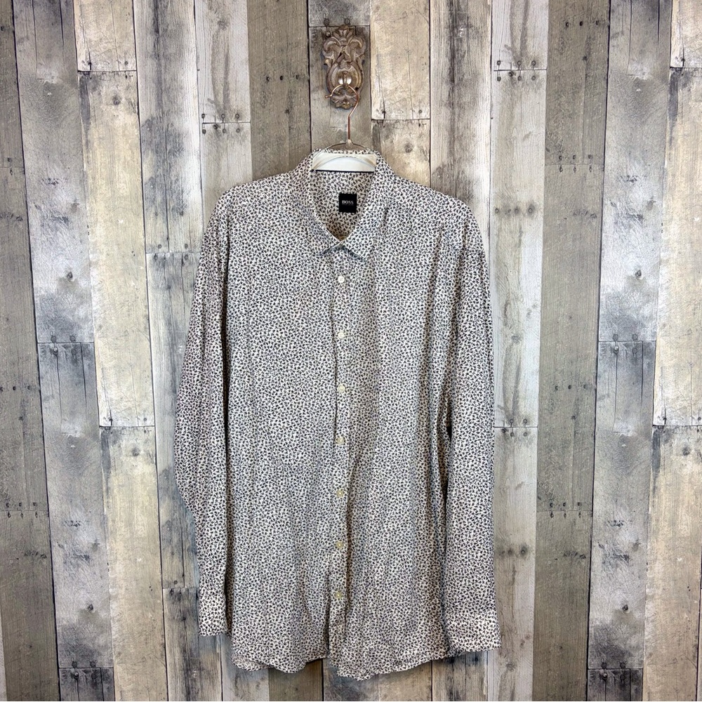 Hugo Boss Soft Brushed Cotton Button Down Shirt in Blue Floral Combo Size XXL.